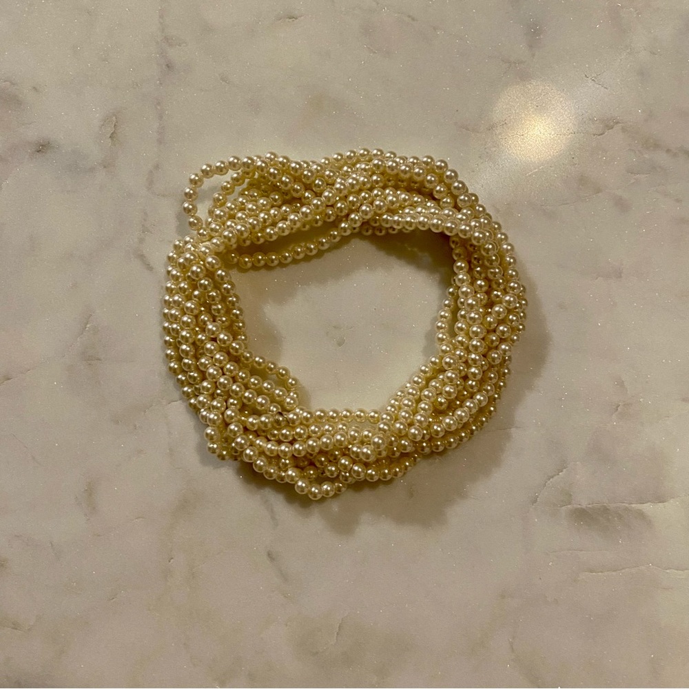 Pearl bracelet (faux) stretchable